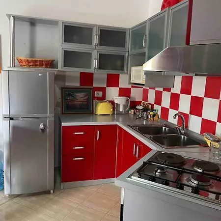 Apartment Fully Furnished Near The In Golem *