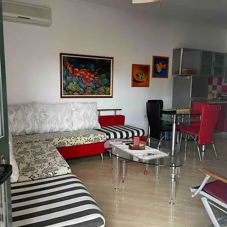 Apartment Fully Furnished Near The In Golem *